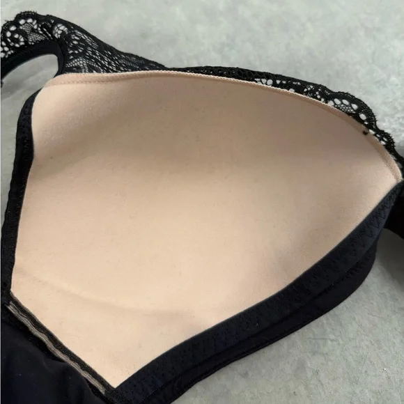 Simply Vera Vera Wang Intimates Black & Beige Lace Wireless Bra - 34D - Picture 6 of 11